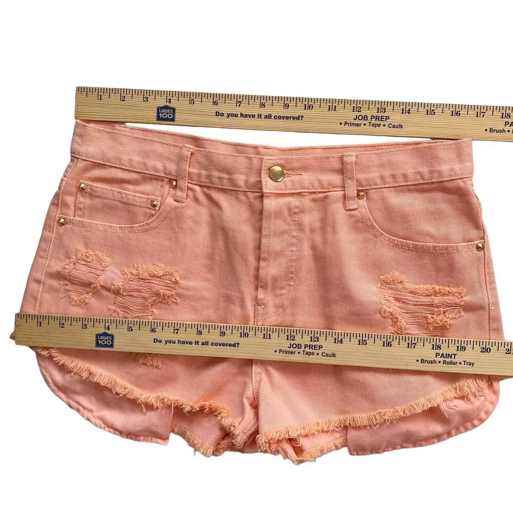 Forever 21 Shorts Womens Size 31 Peach Button Fly Jean Destroyed Raw Cuff Cotton